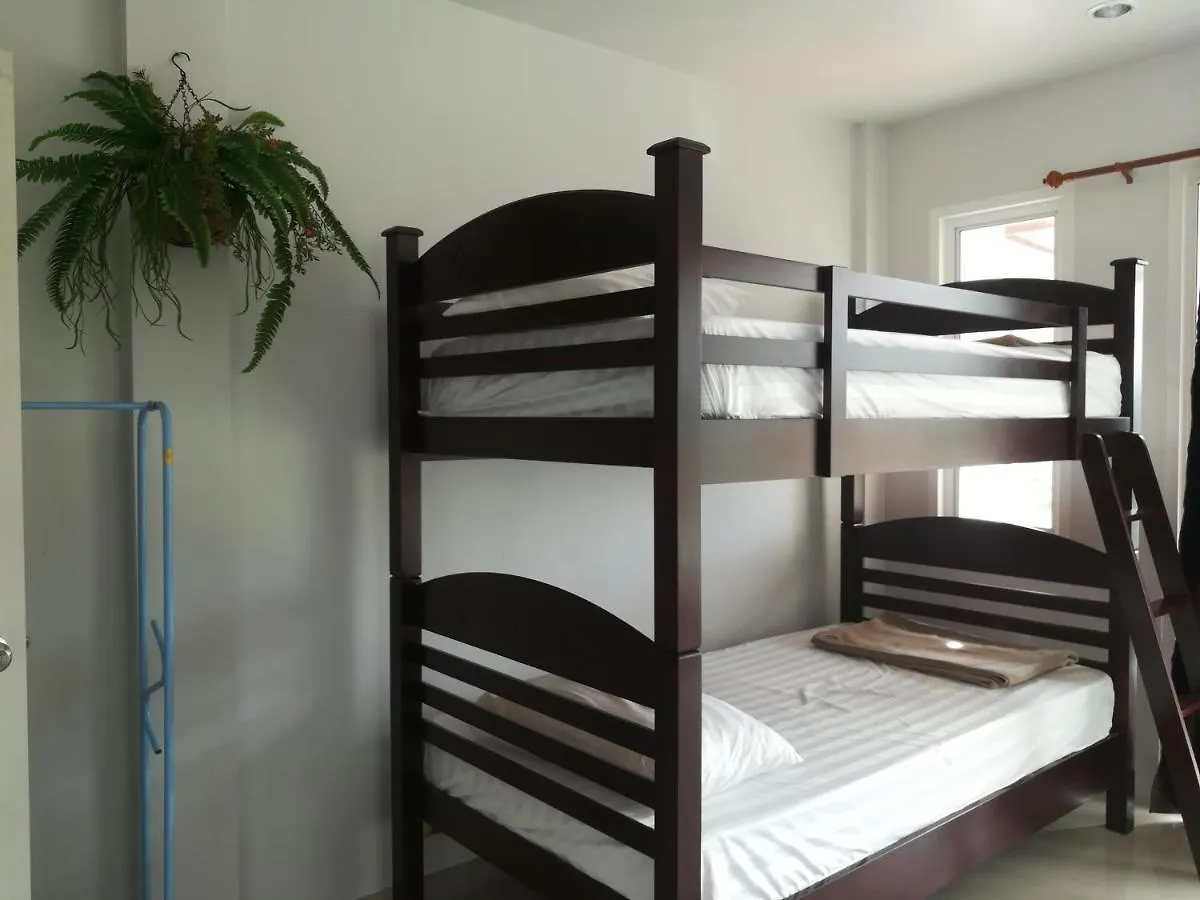 Mea-Pon Hostel Khao Lak